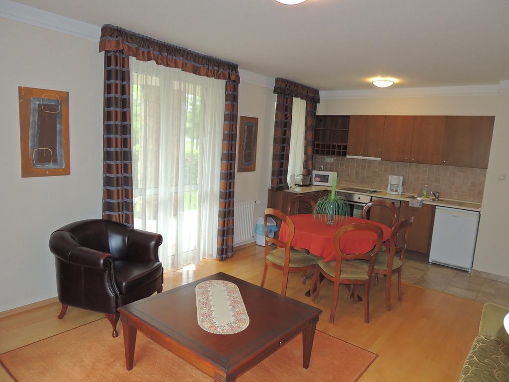 Luxus Golf Apartment Buk Phòng bức ảnh