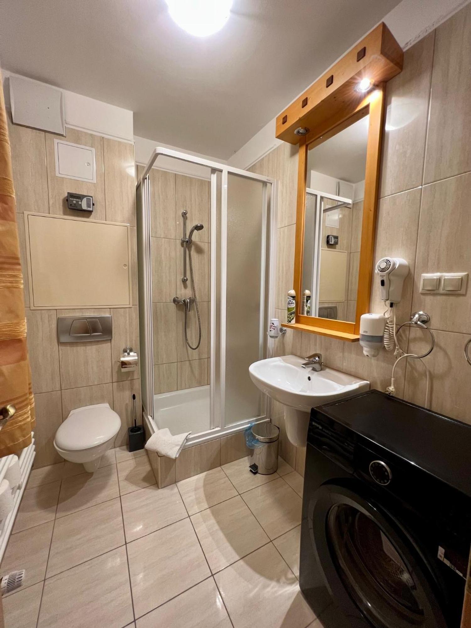 Luxus Golf Apartment Buk Ngoại thất bức ảnh