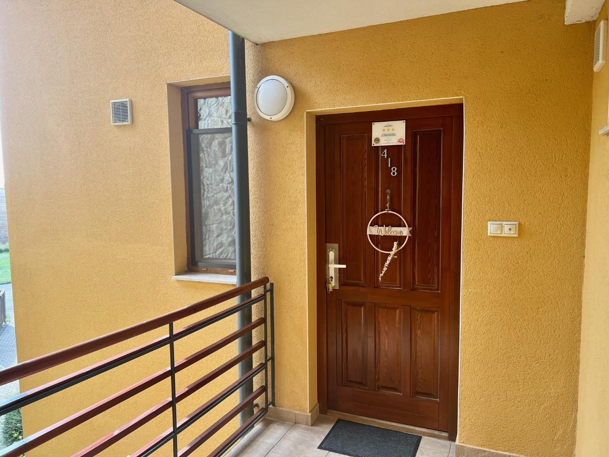 Luxus Golf Apartment Buk Ngoại thất bức ảnh