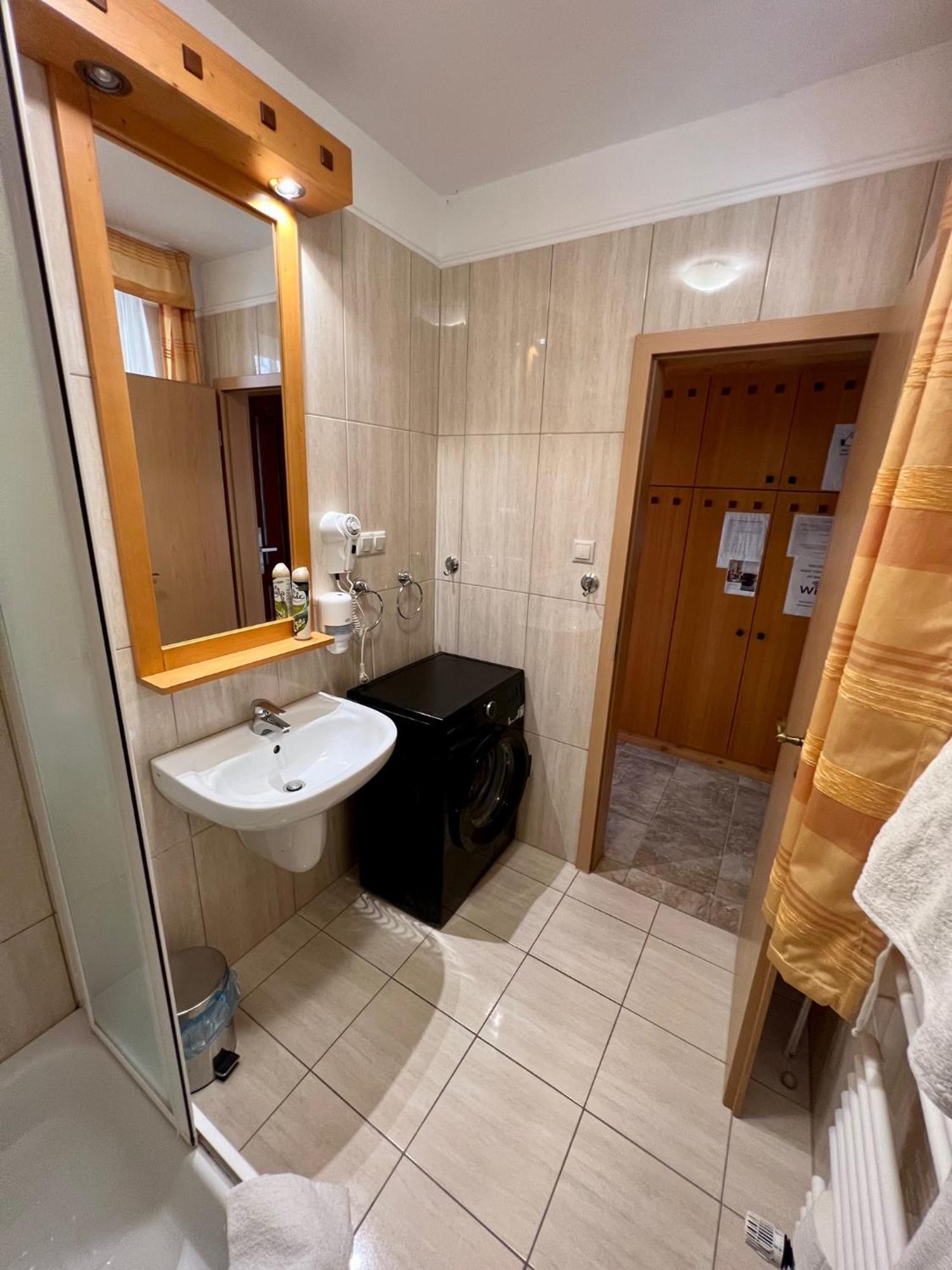 Luxus Golf Apartment Buk Ngoại thất bức ảnh